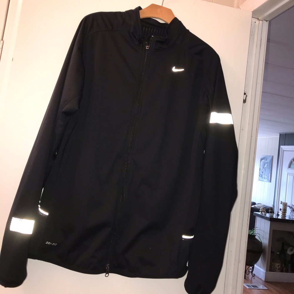NIKE DRY FIT SWEATER